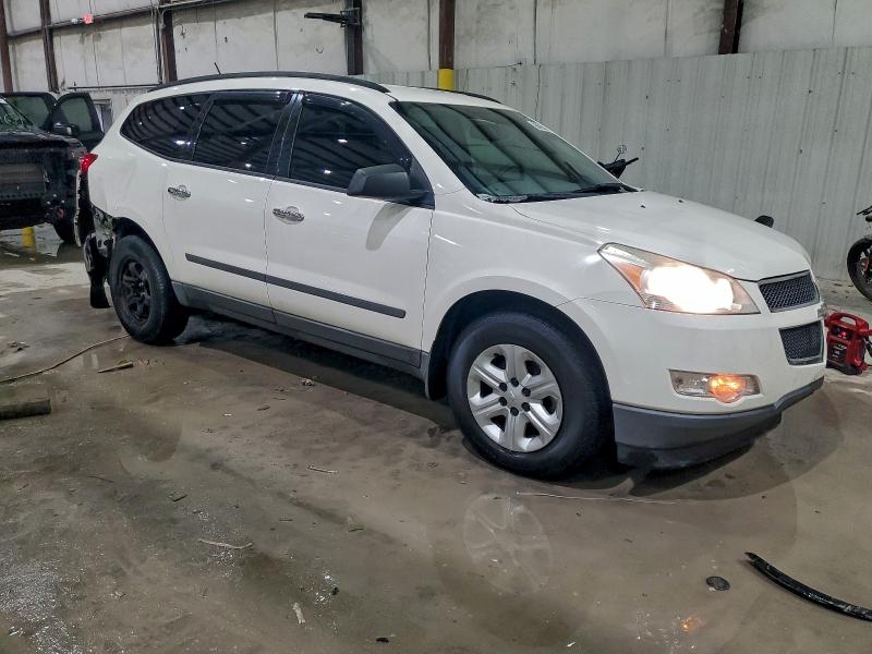 Photo 4 from auction – 2010 CHEVROLET TRAVERSE L with VIN 1GNLREED6AJ211640