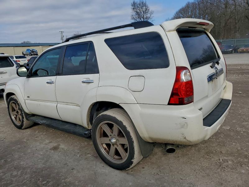 Photo 2 from auction – 2006 TOYOTA 4RUNNER SR with VIN JTEZU14R768054380