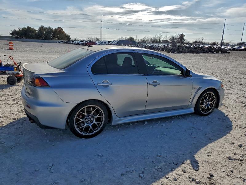 Photo 3 from auction – 2011 MITSUBISHI LANCER EVO with VIN JA32W5FV8BU031692