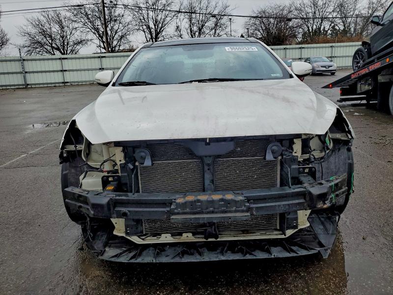 Photo 5 from auction – 2014 KIA CADENZA PR with VIN KNALN4D79E5139922