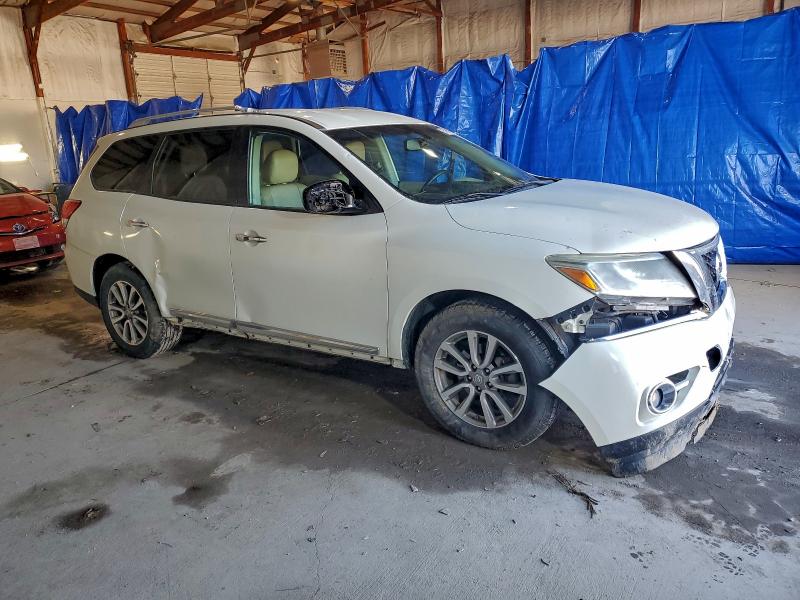 Photo 4 from auction – 2016 NISSAN PATHFINDER with VIN 5N1AR2MN1GC619920