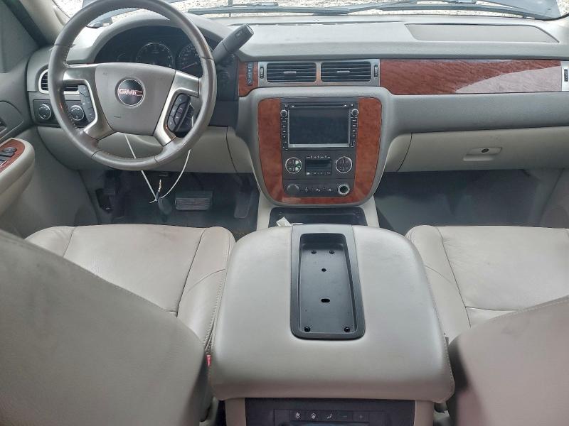 Photo 8 from auction – 2007 GMC YUKON with VIN 1GKFK13027R256379