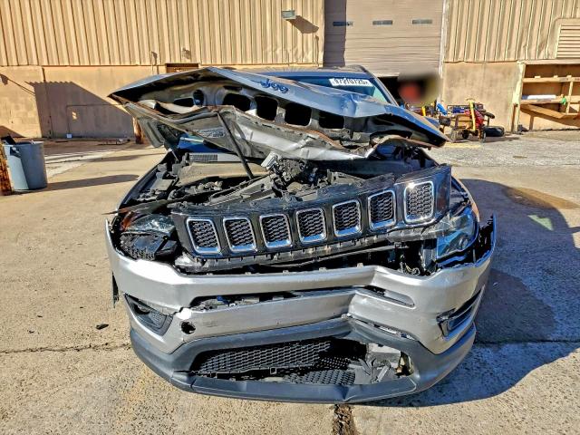 Photo 5 from auction – 2018 JEEP COMPASS with VIN 3C4NJCBB7JT300559