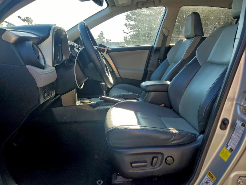 Photo 7 from auction – 2015 TOYOTA RAV4 LIMIT with VIN 2T3YFREV9FW209011