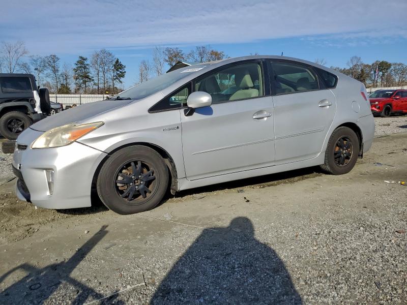 TOYOTA PRIUS 2014 with VIN JTDKN3DU8E1774586 - Photo from auction