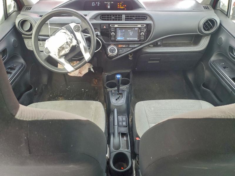 Photo 8 from auction – 2015 TOYOTA PRIUS C with VIN JTDKDTB32F1102019