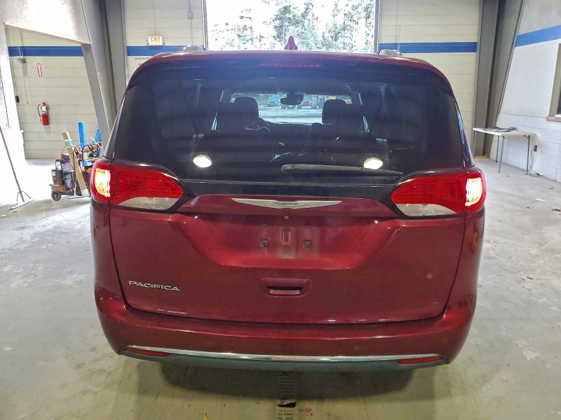 Photo 6 from auction – 2017 CHRYSLER PACIFICA T with VIN 2C4RC1EG1HR722783
