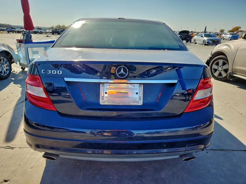 Photo 6 from auction – 2011 MERCEDES-BENZ C 300 with VIN WDDGF5EB7BR180652