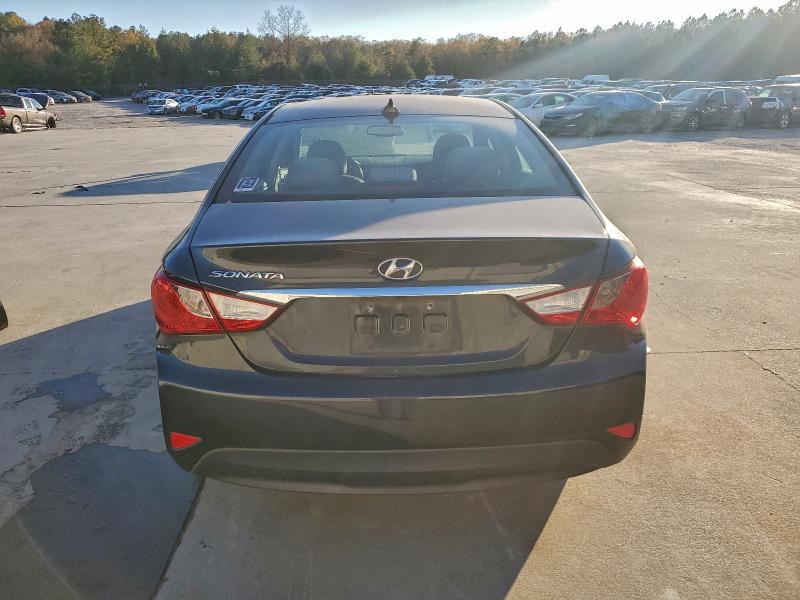 Photo 6 from auction – 2014 HYUNDAI SONATA GLS with VIN 5NPEB4AC6EH932200