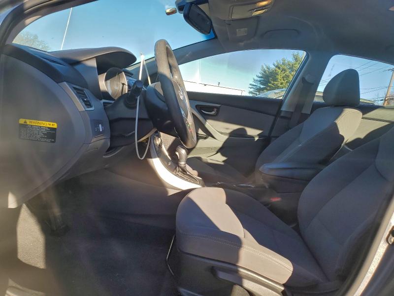 Photo 7 from auction – 2016 HYUNDAI ELANTRA with VIN KMHDH4AE6GU544903