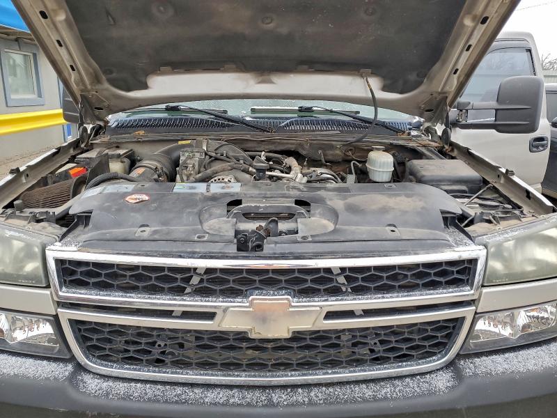 Photo 11 from auction – 2006 CHEVROLET SILVERADO with VIN 1GCHK23226F108325