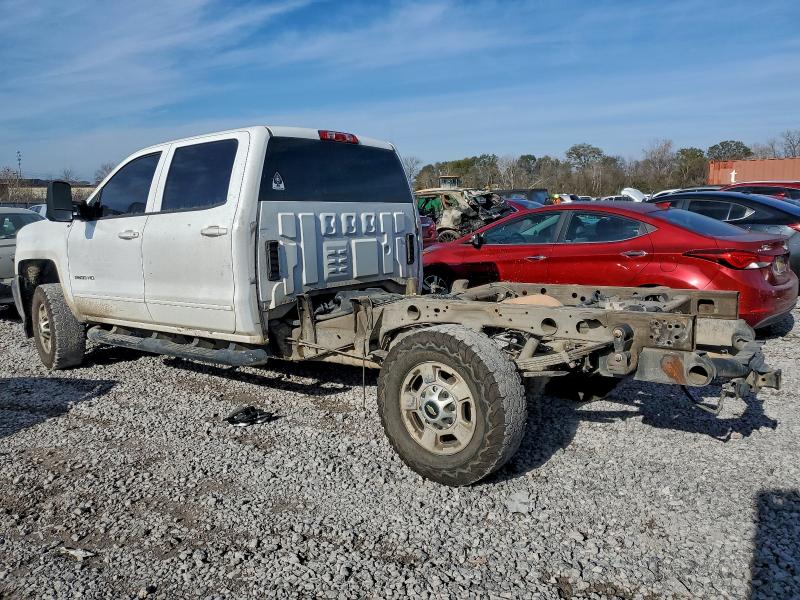 Photo 2 from auction – 2018 CHEVROLET SILVERADO with VIN 1GC1KVEY2JF150474