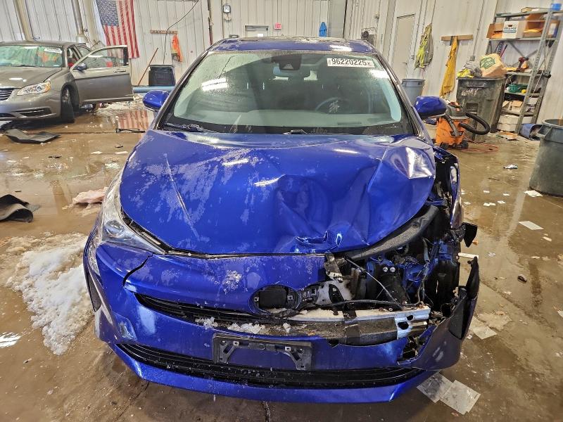 Photo 5 from auction – 2016 TOYOTA PRIUS with VIN JTDKARFUXG3520994