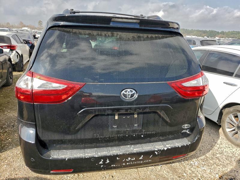 Photo 6 from auction – 2017 TOYOTA SIENNA XLE with VIN 5TDYZ3DC4HS834506