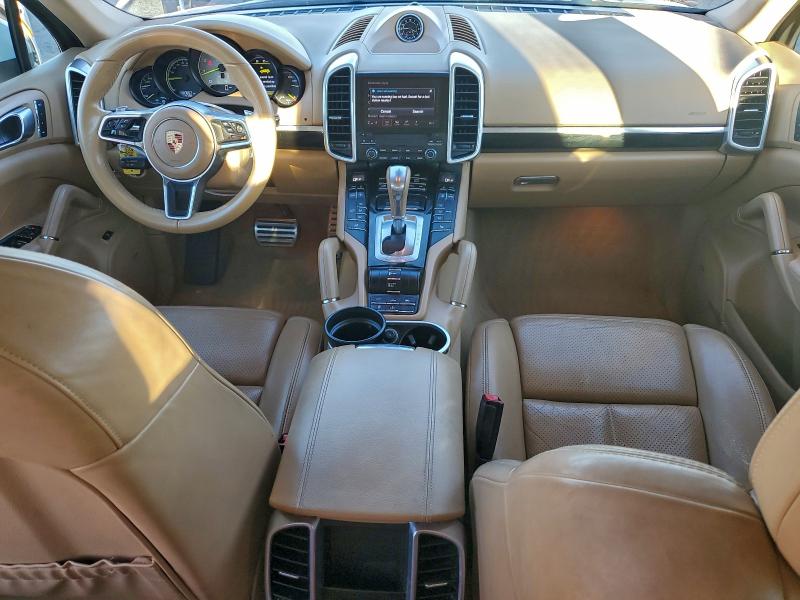Photo 8 from auction – 2017 PORSCHE CAYENNE SE with VIN WP1AE2A22HLA71632