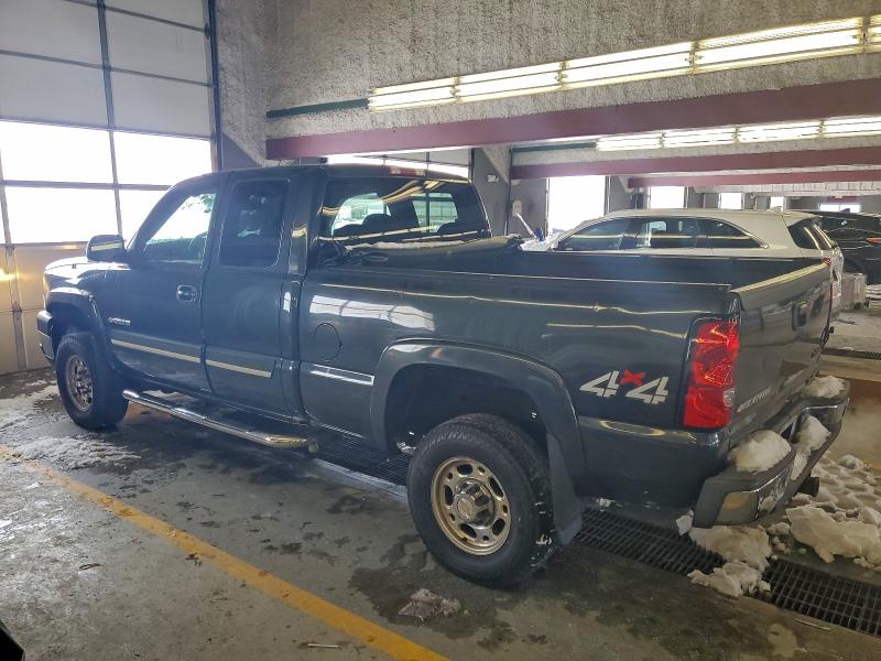 Photo 2 from auction – 2004 CHEVROLET SILVERADO with VIN 1GCHK29U04E156336