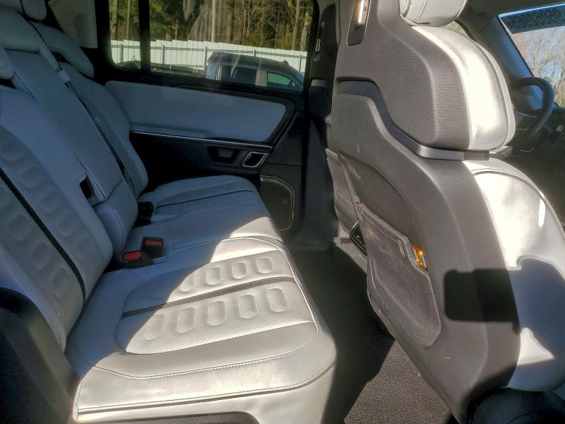 Photo 11 from auction – 2023 RIVIAN R1S ADVENT with VIN 7PDSGABA4PN014733
