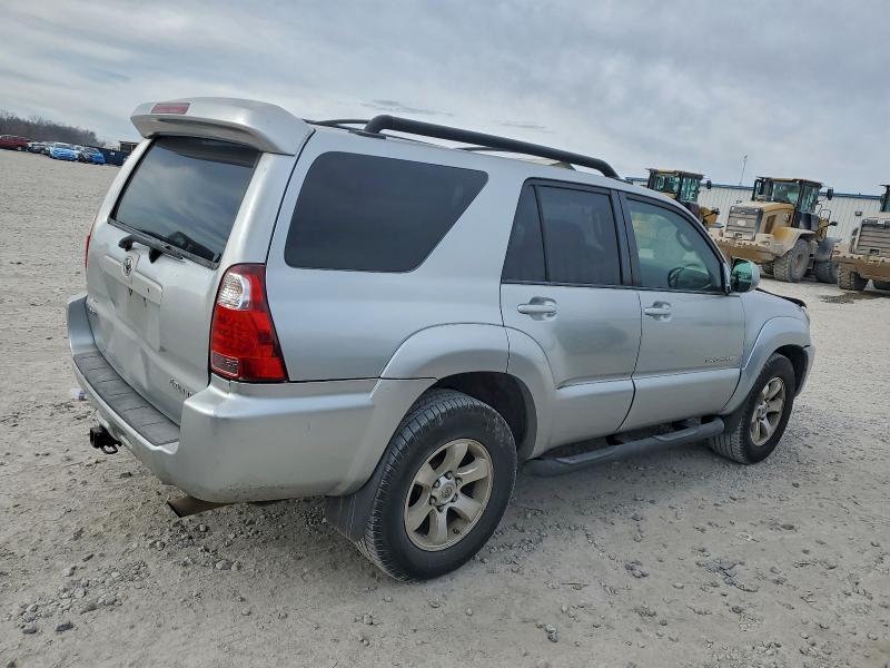 Photo 3 from auction – 2007 TOYOTA 4RUNNER SR with VIN JTEBU14R570111757