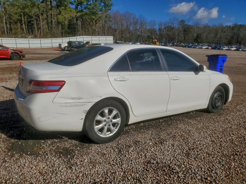 Photo 3 from auction – 2011 TOYOTA CAMRY BASE with VIN 4T1BF3EK5BU687079