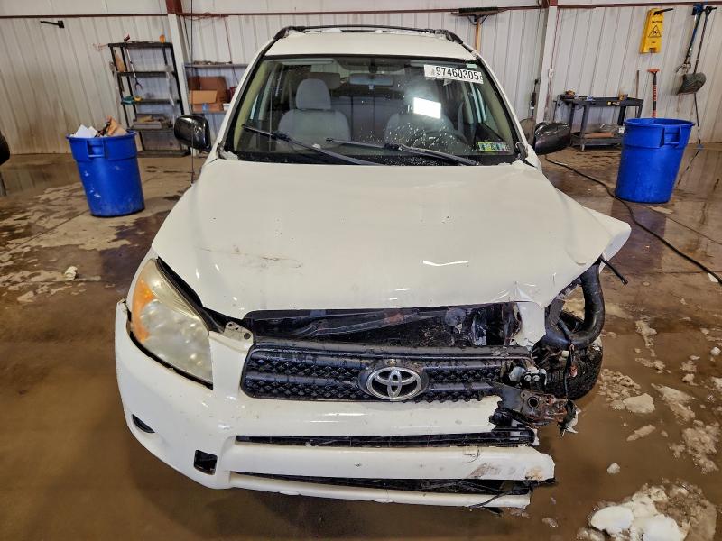 Photo 5 from auction – 2006 TOYOTA RAV4 with VIN JTMBD33V365021149