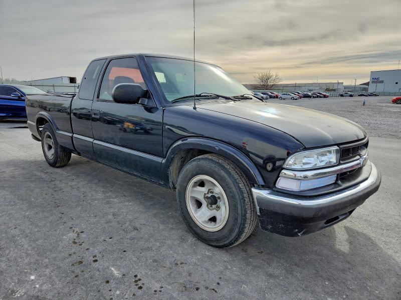 Photo 4 from auction – 2001 GMC SONOMA with VIN 1GTCS195318157861