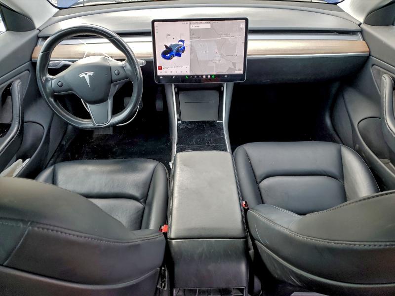 Photo 8 from auction – 2018 TESLA MODEL 3 with VIN 5YJ3E1EB9JF090203