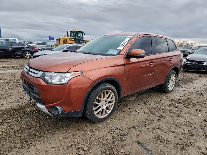 MITSUBISHI OUTLANDER 2015 z numerem VIN JA4AZ3A39FZ012764 - Zdjęcie z aukcji