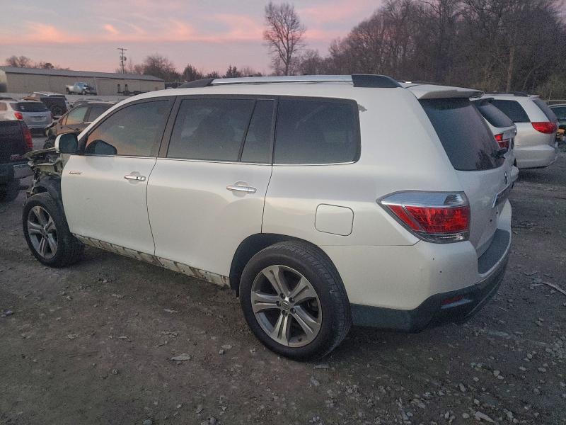 Photo 2 from auction – 2011 TOYOTA HIGHLANDER with VIN 5TDYK3EH7BS033722