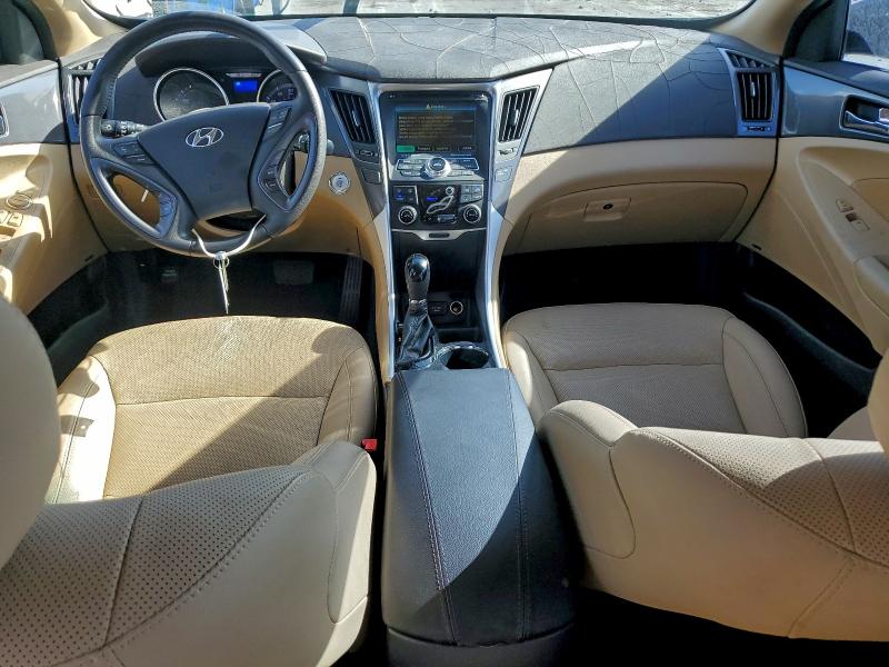 Photo 8 from auction – 2012 HYUNDAI SONATA HYB with VIN KMHEC4A46CA060655
