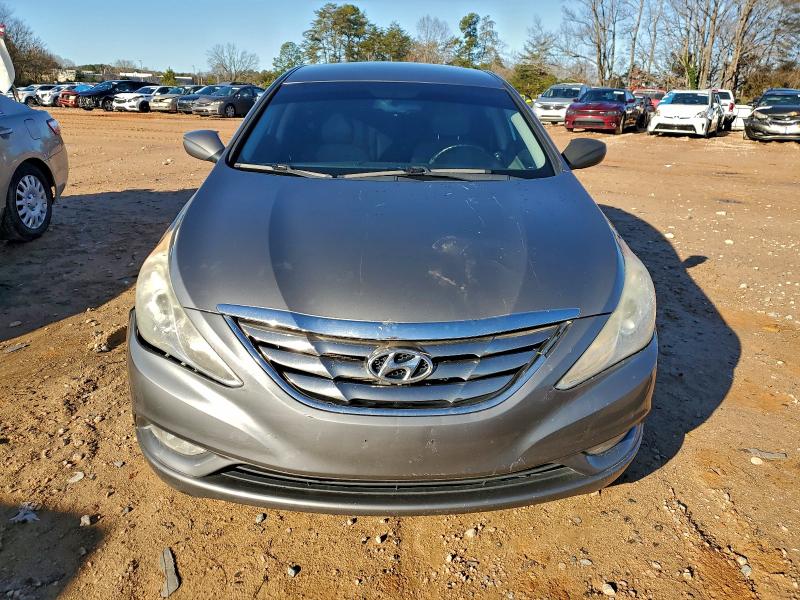 Photo 5 from auction – 2013 HYUNDAI SONATA SE with VIN 5NPEC4ACXDH525671