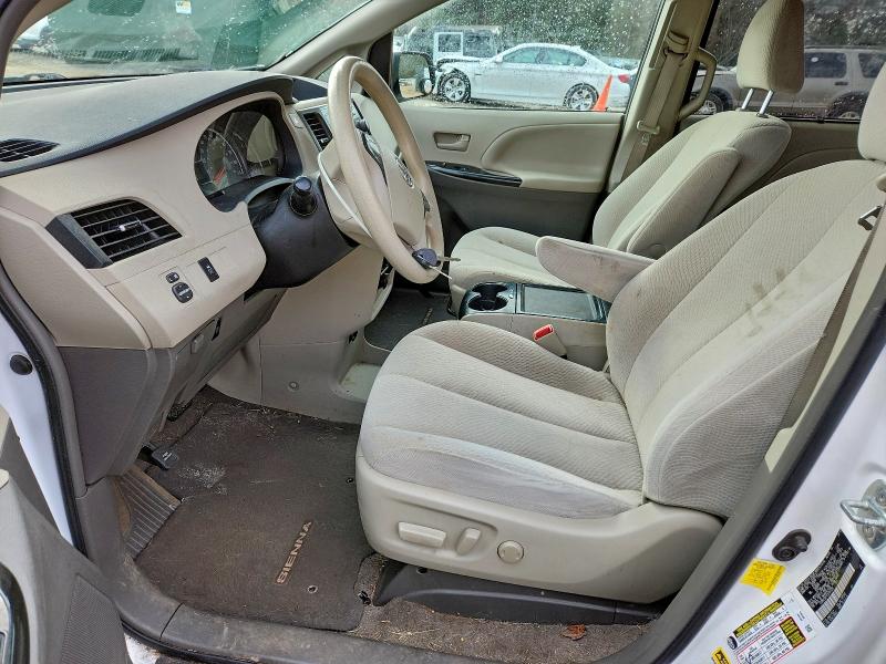 Photo 7 from auction – 2012 TOYOTA SIENNA LE with VIN 5TDKK3DC1CS181538