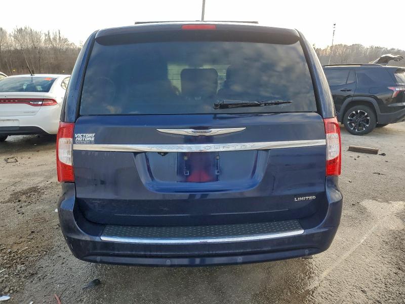 Photo 6 from auction – 2012 CHRYSLER TOWN & COU with VIN 2C4RC1GG2CR245822