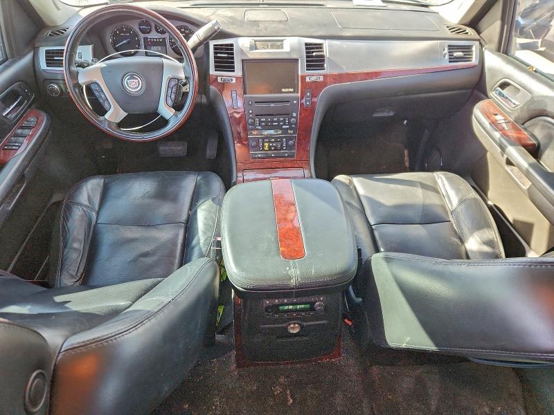 Photo 8 from auction – 2007 CADILLAC ESCALADE L with VIN 1GYEC63817R422313