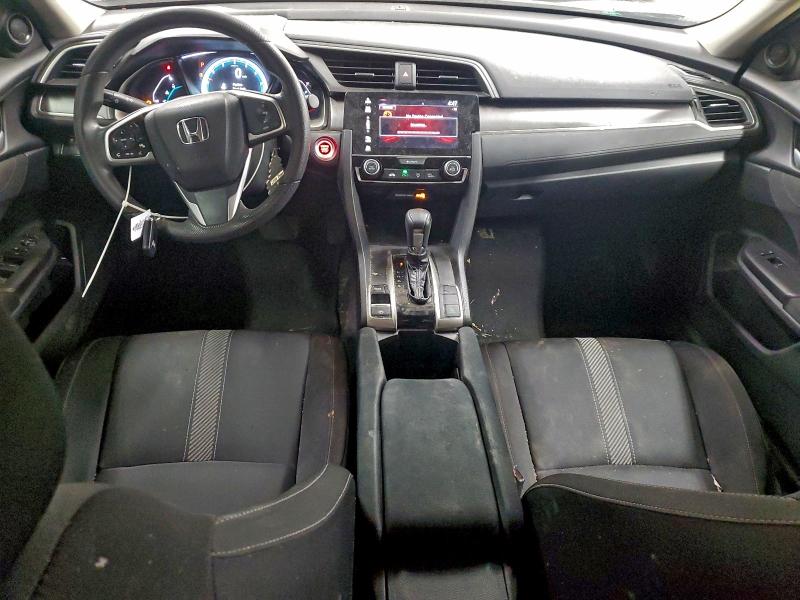 Photo 8 from auction – 2018 HONDA CIVIC with VIN 19XFC2F76JE029660