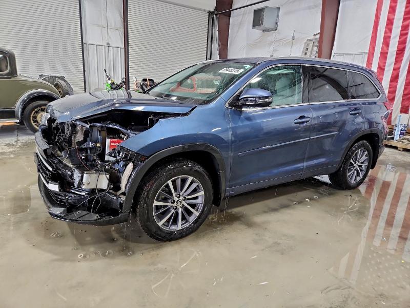 TOYOTA HIGHLANDER 2018 with VIN 5TDJZRFH6JS859331 - Photo from auction