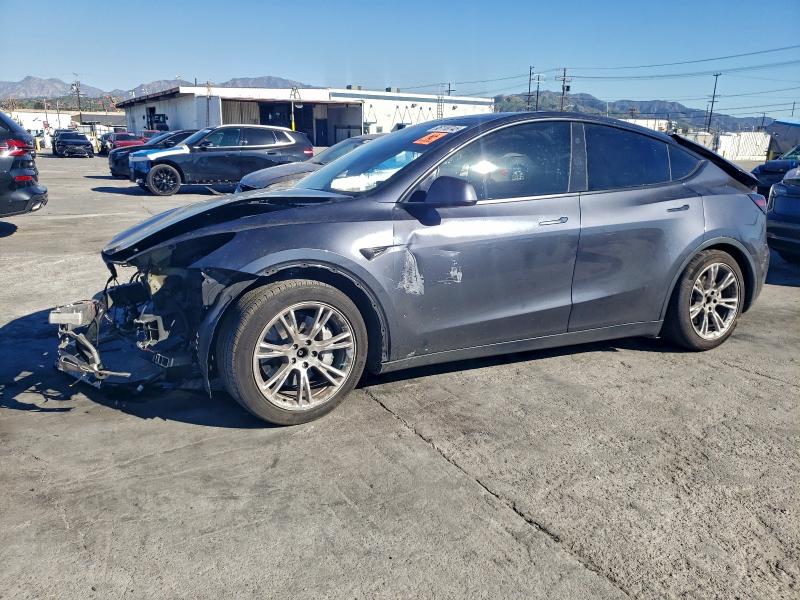 TESLA MODEL Y 2024 с VIN 7SAYGDEE5RA238645 - Фото с аукциона