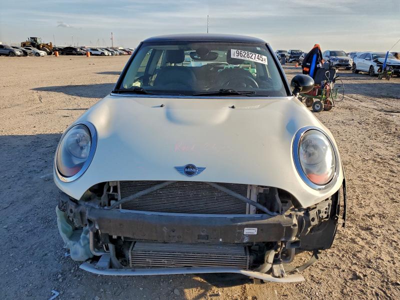 Photo 5 from auction – 2016 MINI COOPER with VIN WMWXP5C54G3B77514