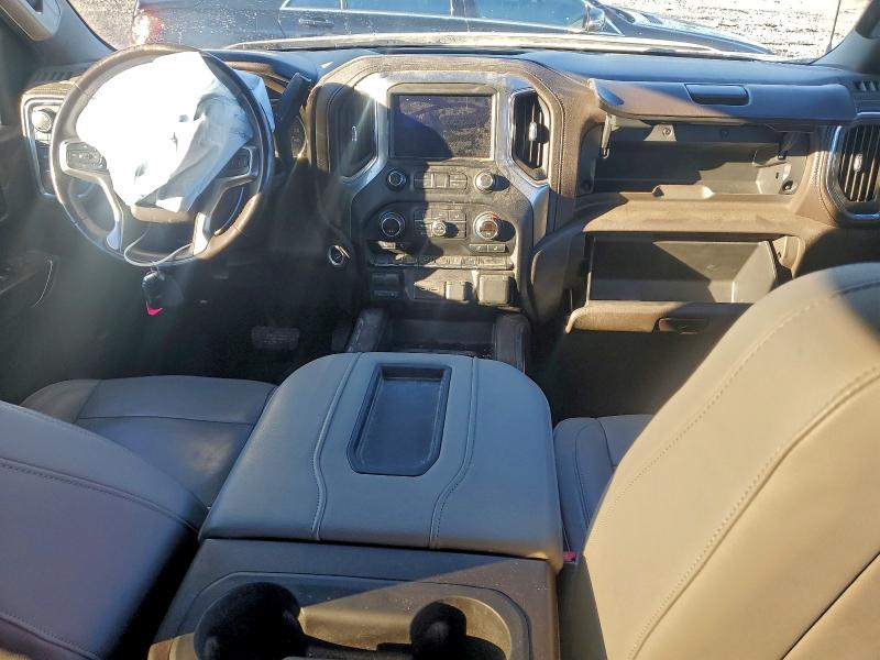 Photo 8 from auction – 2019 CHEVROLET SILVERADO with VIN 3GCUYEED3KG219746