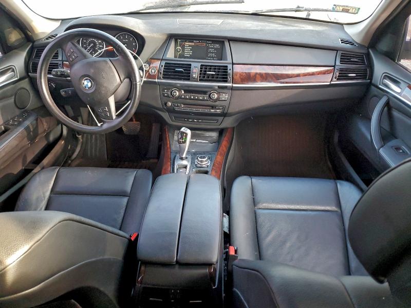 Photo 8 from auction – 2011 BMW X5 XDRIVE3 with VIN 5UXZV4C56BL740739