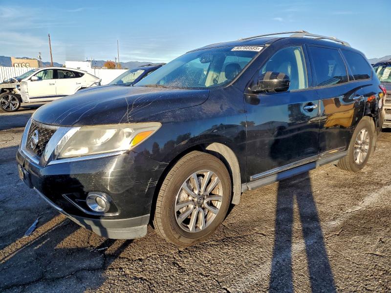 NISSAN PATHFINDER 2014 with VIN 5N1AR2MNXEC678896 - Photo from auction