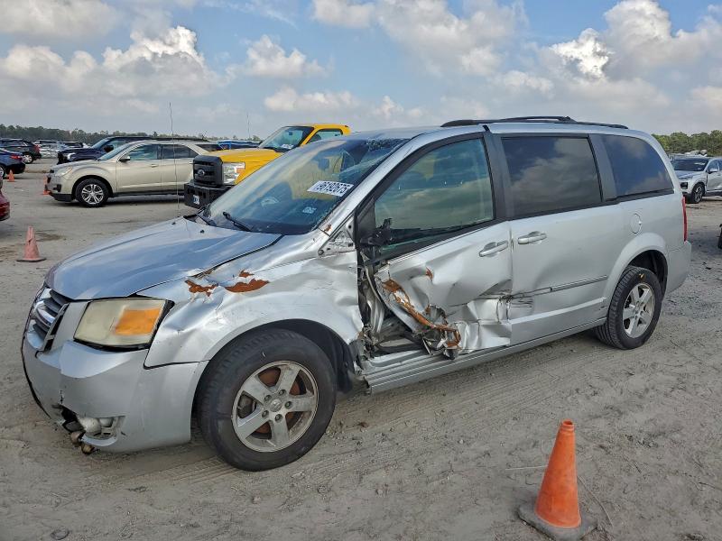 DODGE GRAND CARA 2010 with VIN 2D4RN5D1XAR444778 - Photo from auction