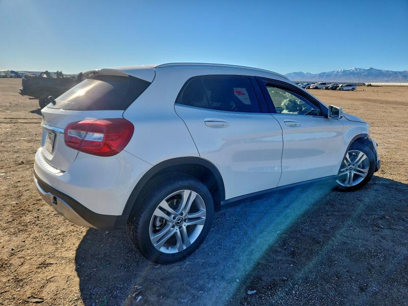 Photo 3 from auction – 2020 MERCEDES-BENZ GLA with VIN WDCTG4EB3LU024892