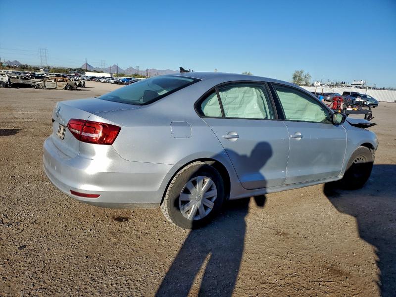 Photo 3 from auction – 2015 VOLKSWAGEN JETTA BASE with VIN 3VW2K7AJ9FM413296