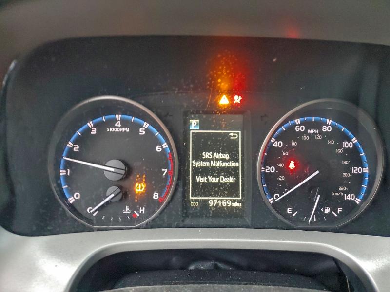 Photo 9 from auction – 2017 TOYOTA RAV4 XLE with VIN 2T3WFREVXHW314005