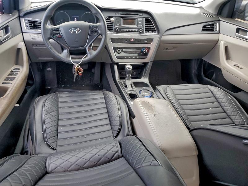 Photo 8 from auction – 2017 HYUNDAI SONATA SE with VIN 5NPE24AF4HH533803