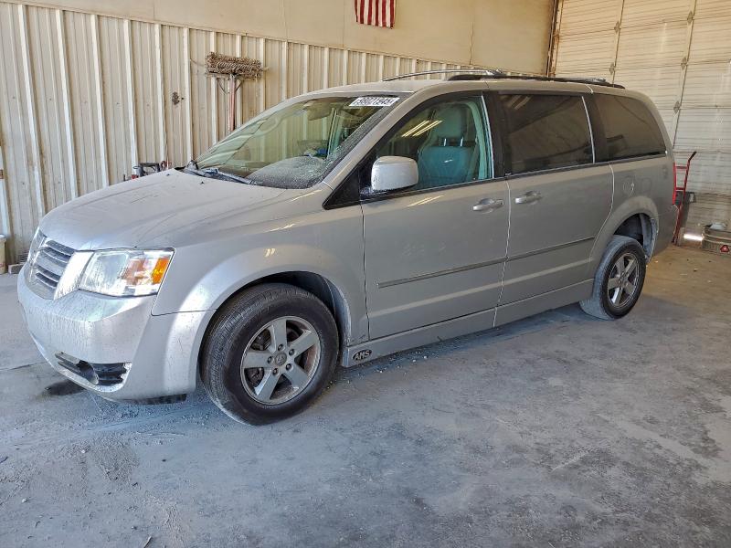 DODGE GRAND CARA 2010 with VIN 2D4RN5D18AR462096 - Photo from auction
