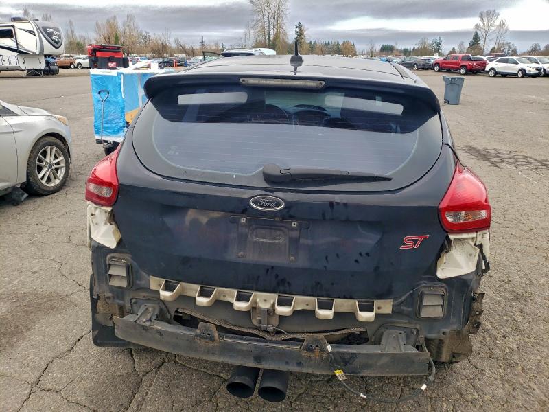 Photo 6 from auction – 2016 FORD FOCUS ST with VIN 1FADP3L93GL276308