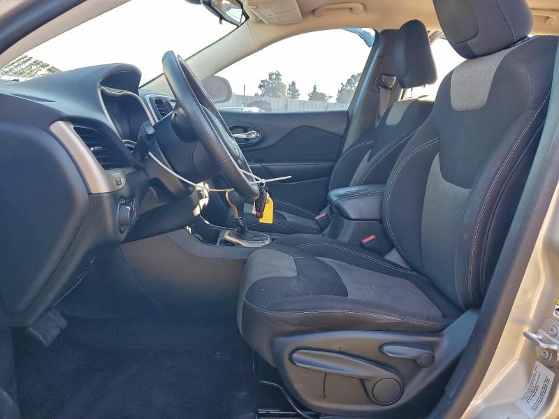Photo 7 from auction – 2015 JEEP CHEROKEE S with VIN 1C4PJLAB2FW573131