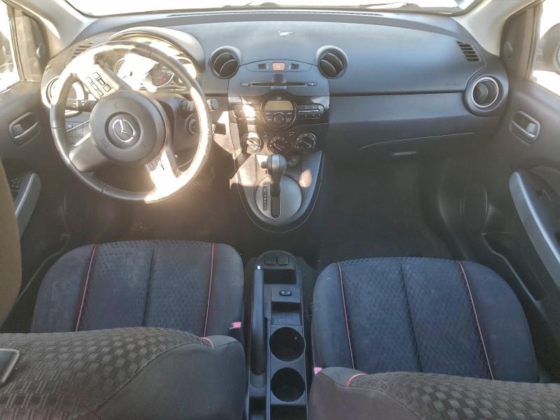 Photo 8 from auction – 2012 MAZDA MAZDA2 with VIN JM1DE1LZ3C0148585