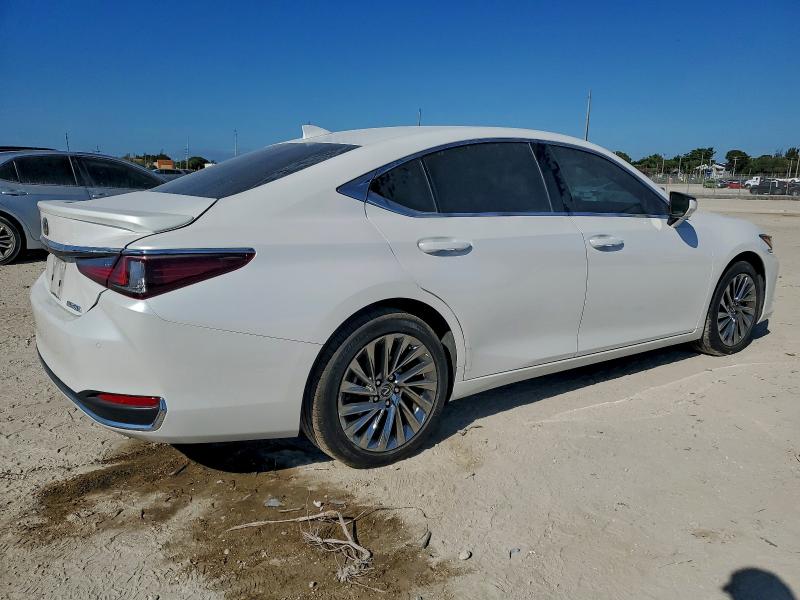 Photo 3 from auction – 2024 LEXUS ES 300H BA with VIN 58AFA1C12RU045890